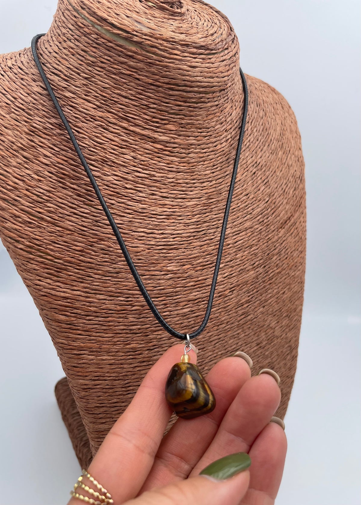 Collier avec l’œil de tigre