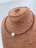 Collier fin grenat et perle nacrée